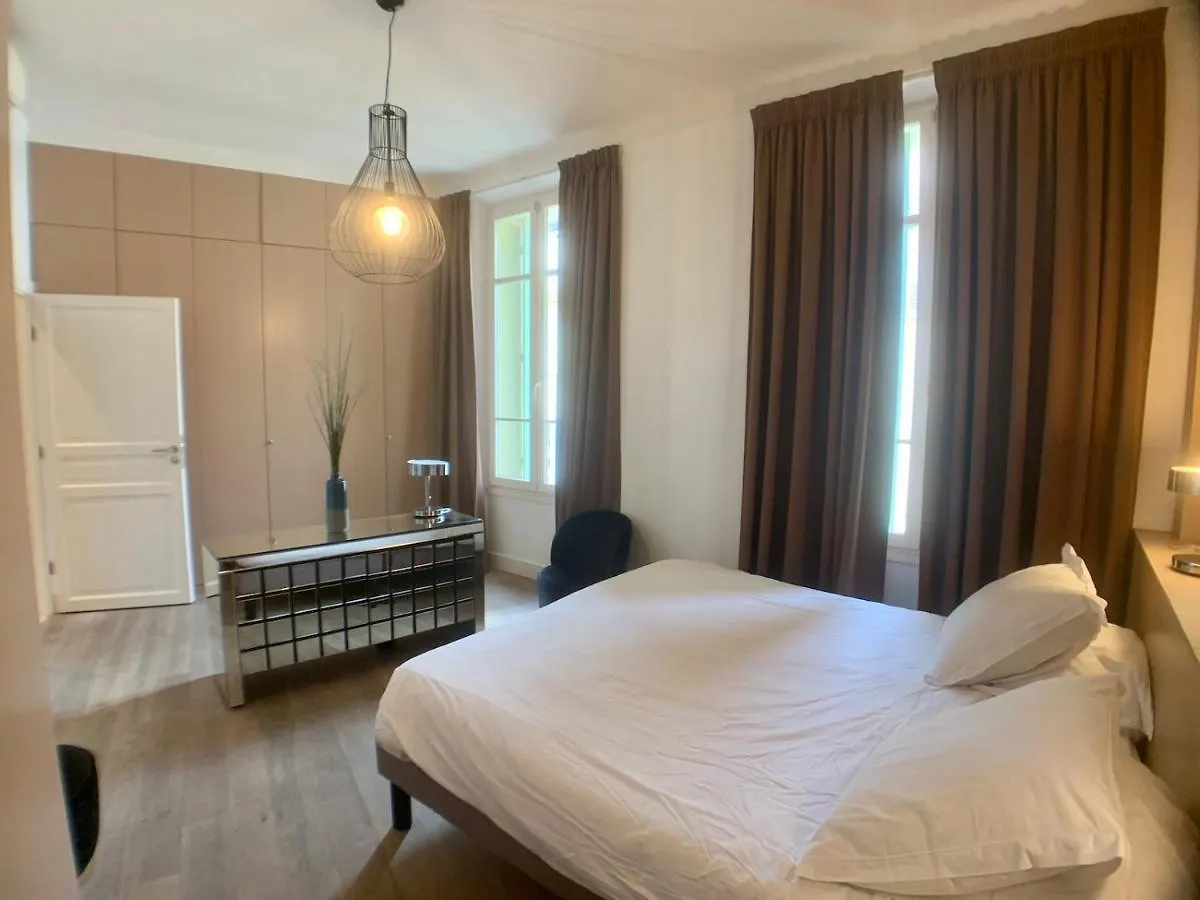 Appartement rue Jean Riouffe à Cannes França