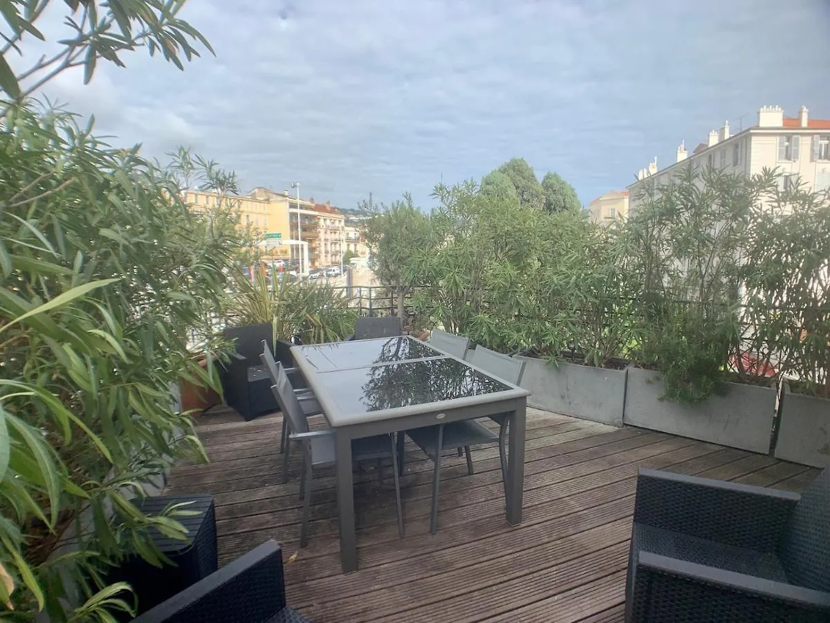 Apartment Appartement Rue Jean Riouffe A Cannes