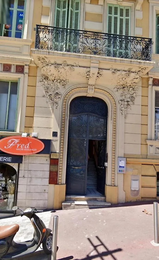 Apartment Appartement Rue Jean Riouffe A Cannes